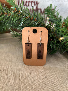 Short Pine tree earrings